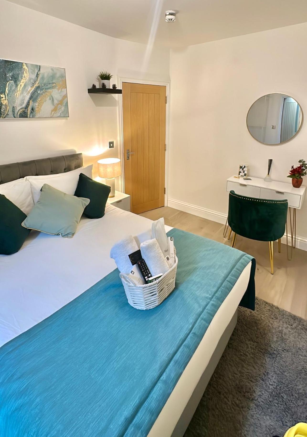 The Green Luxe En-Suite In Stratford Лондон Екстер'єр фото