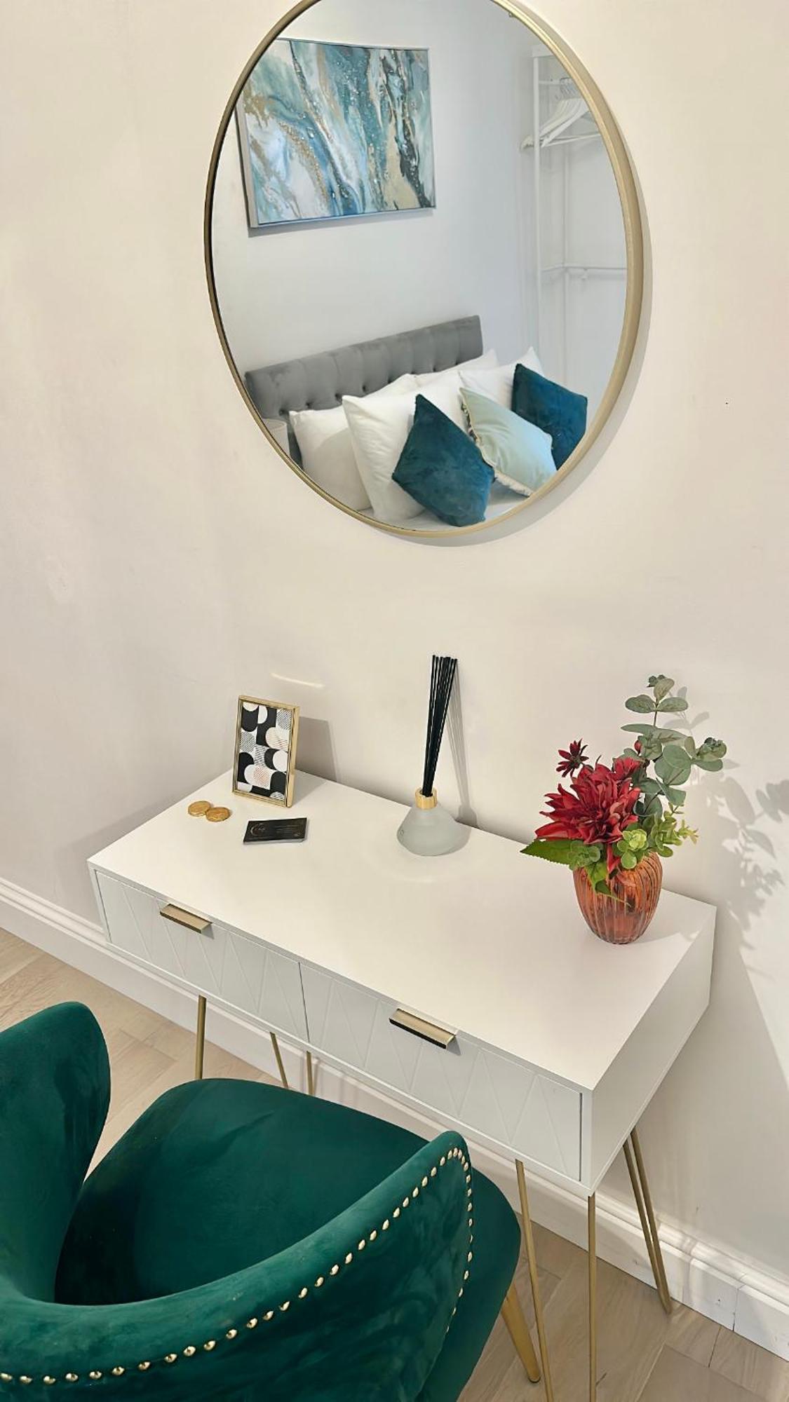 The Green Luxe En-Suite In Stratford Лондон Екстер'єр фото